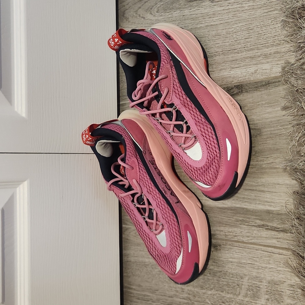 Lacoste Odyssa Sneakers in Pink pre-loved Size 9.5